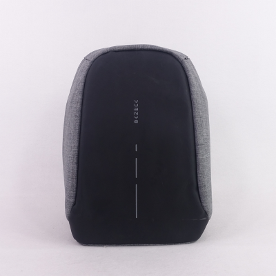 男包、男士包包、雙肩背包、學(xué)生書包個(gè)性化定制、皮具箱包設(shè)計(jì)出紙格、手袋包袋打樣制版、布包皮包OEM代工生產(chǎn)制造、學(xué)生畢業(yè)設(shè)計(jì)大賽作品縫制、手工皮具私人專屬制作、款號(hào)190729